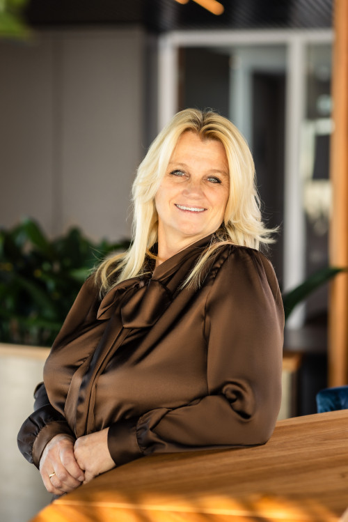 Annuska Hofland-Kadee